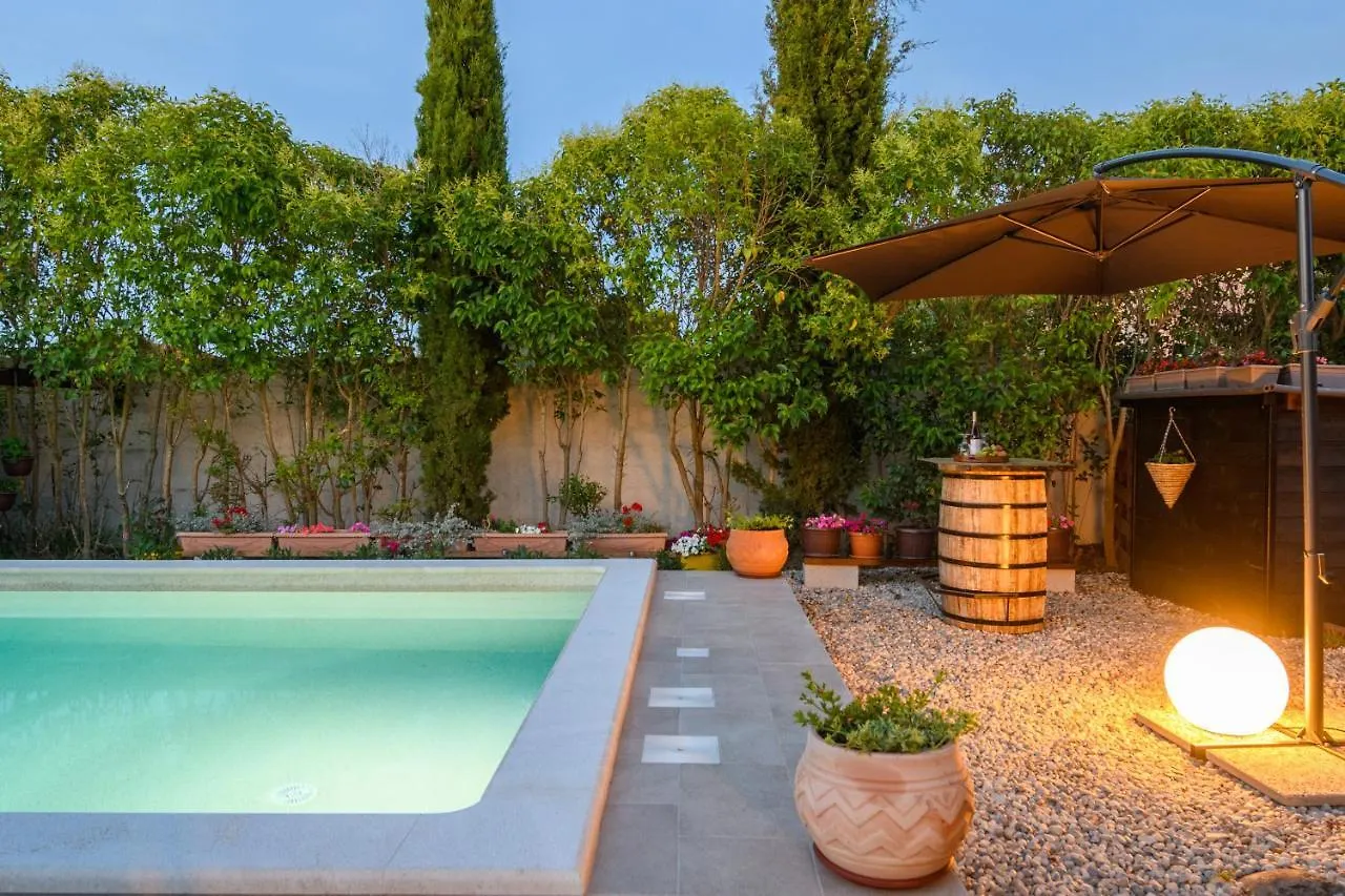 Haus Rustica Villa Pula Vakantiehuis