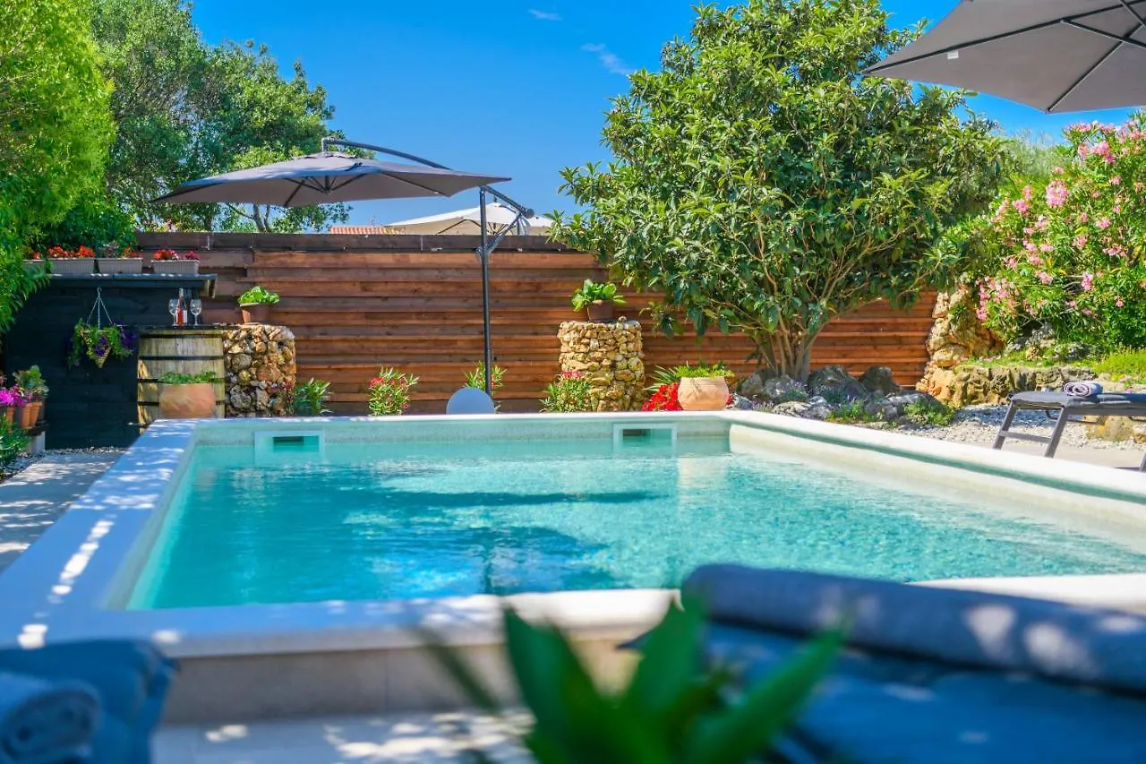 Villa Haus Rustica Pula 0*,  Kroatien