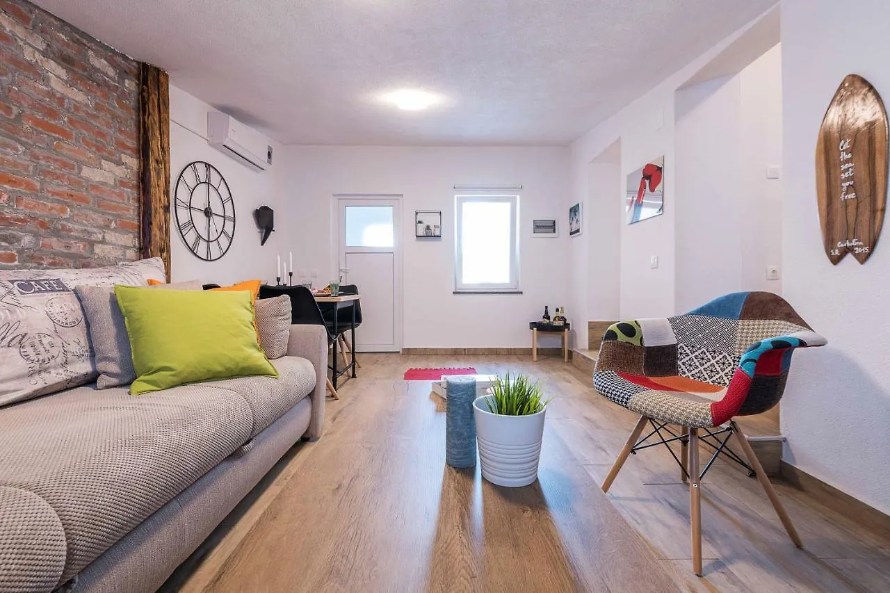 Villa Haus Rustica Pula 0*,